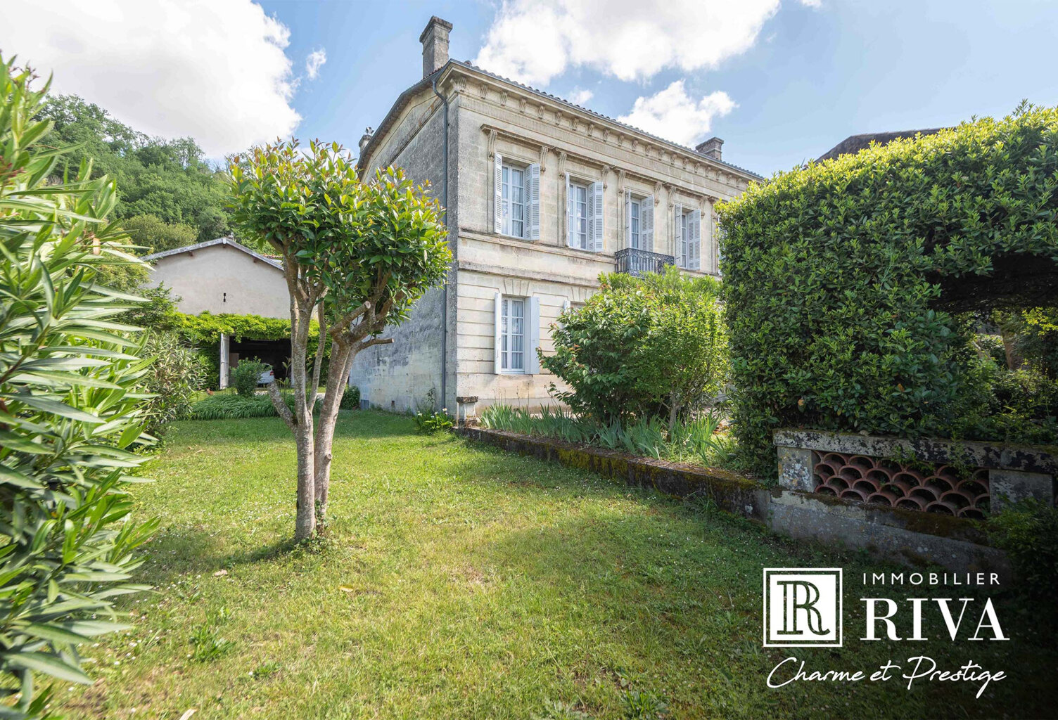 MAISON DE MAÎTRE - 231 M2 - 5 CHAMBRES - GDE DEPEND. — photo 1