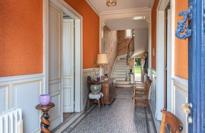 MAISON DE MAÎTRE - 231 M2 - 5 CHAMBRES - GDE DEPEND. — photo 4