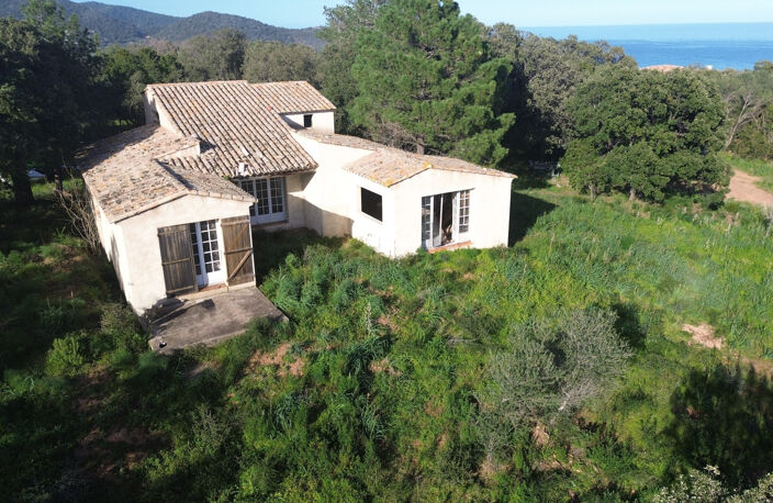 BIEN RARE, MAISON FAÇON HACIENDA ENTIÈREMENT À RÉNOVER AVEC — photo 2