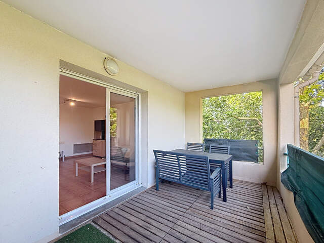 Appartement meublé avec terrasse - Résidence avec piscine et — photo du bien