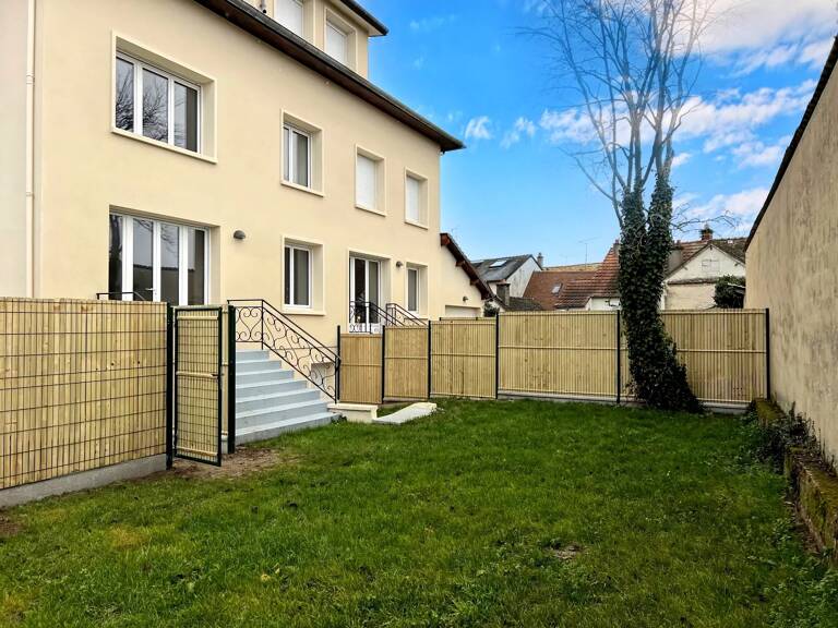 EXCLU A LOUER -  HOUDAN CENTRE - F5 - 95 m² — photo 1