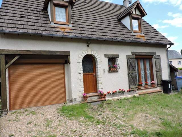 Maison familiale à Pierres, 3 chambres, 115 m² — photo du bien