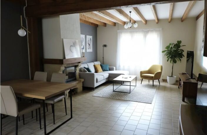 Maison familiale à Pierres, 3 chambres, 115 m² — photo 2