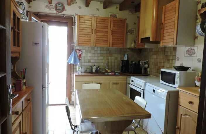 Maison familiale à Pierres, 3 chambres, 115 m² — photo 4