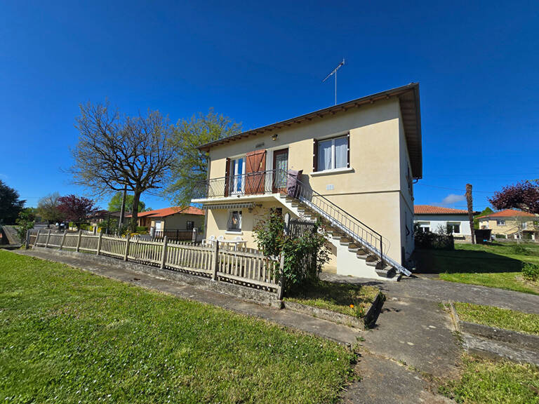 Maison traditionnelle de 1965 - Très beau potentiel - Quartier calme — photo 1