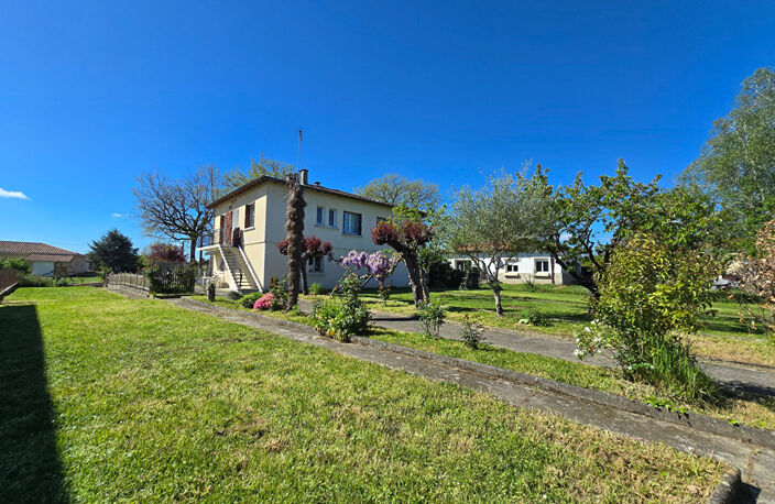Maison traditionnelle de 1965 - Très beau potentiel - Quartier calme — photo 2