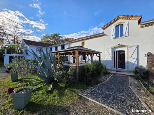 ? Grande maison familiale divisée en deux habitations ? 353 m² habitables — photo du bien