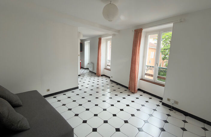 Voiron, Appartement 1 pièces 26m² — photo 2
