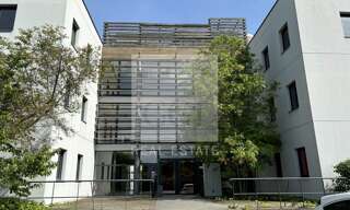 Bureau  2428 m² à louer à Saint-Priest (69800)