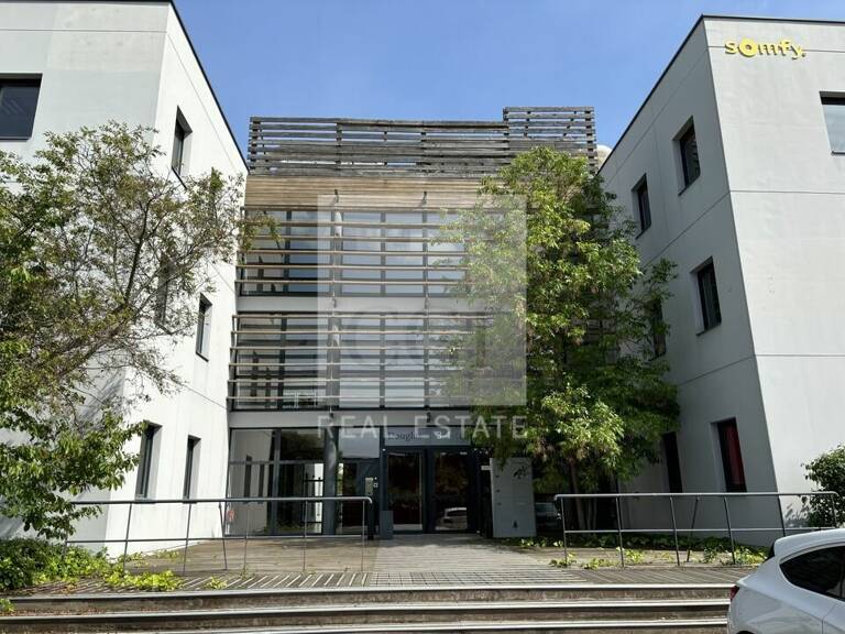 BUREAUX à LOUER — photo 1