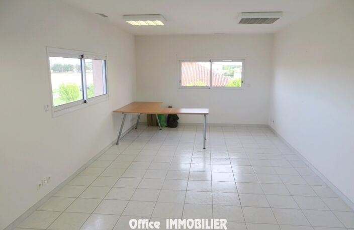Bureau — photo 2