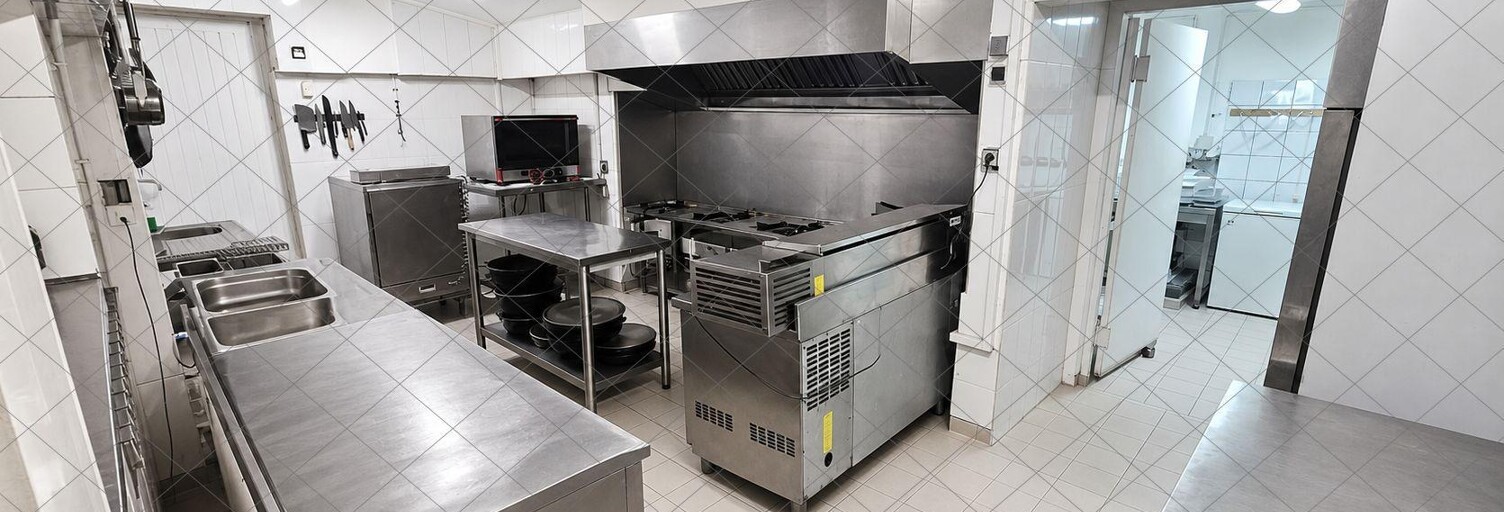 Commerce  215 m² à vendre à Saint-Pierre (97410)