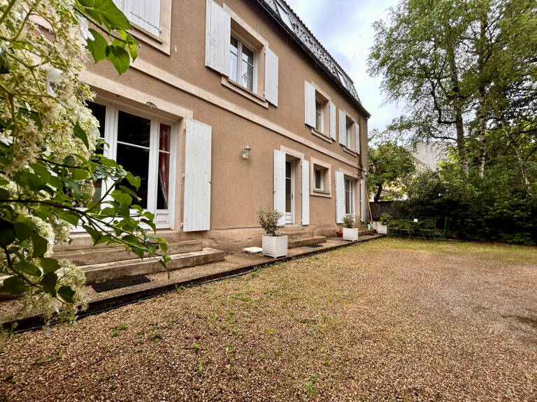 PROPRIETE TYPE 7 + LOCATIF - POITIERS CENTRE VILLE — photo 1