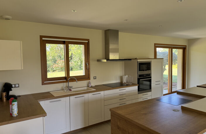 Maison contemporaine avec piscine — photo 2
