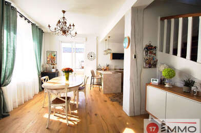 Maison 8 pièces 867260 €