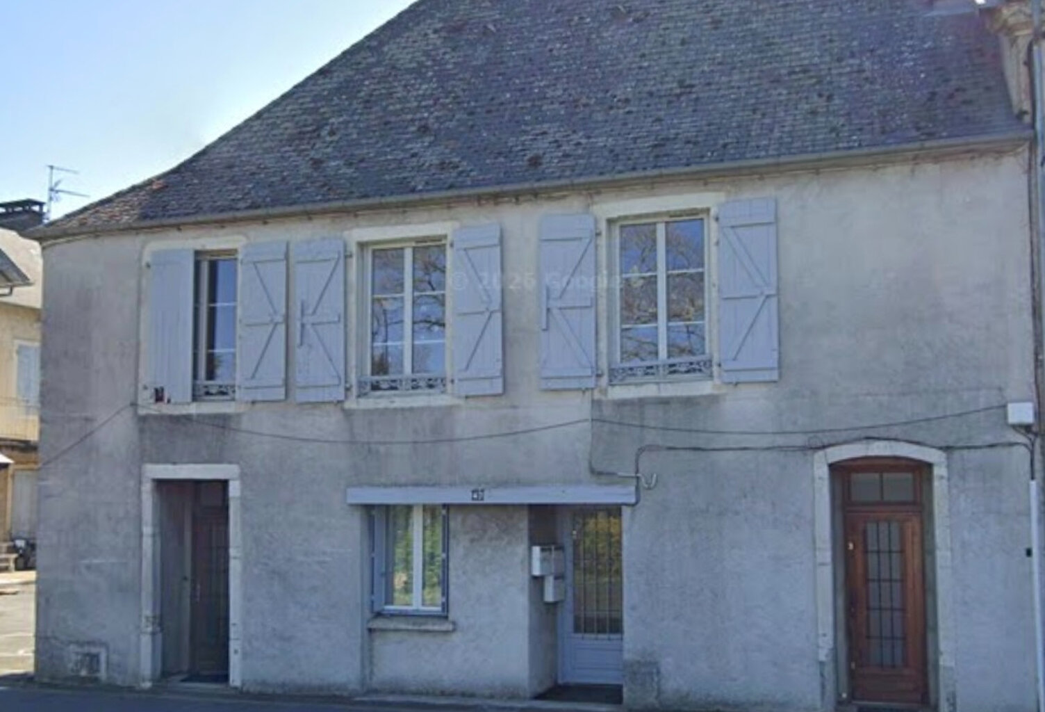 MORLAAS, immeuble de rapport avec dépendance — photo 1