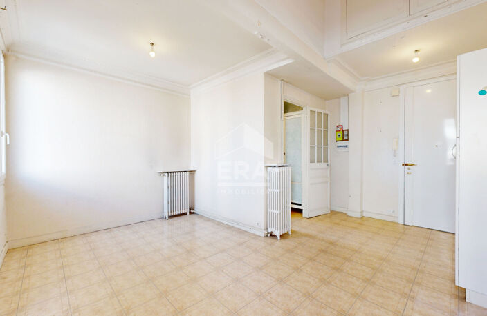 NICE - PARC IMPÉRIAL : 2 PIÈCES D'ANGLE AVEC BALCON AU CALME — photo 3