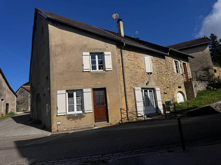 À vendre Maison de rapport à Château-Chalon — photo 1