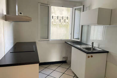 Appartement 4 pièces 994 €