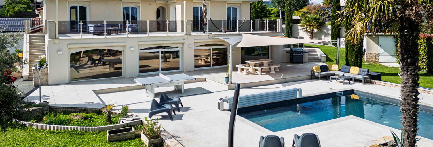 Maison 8 Pièces 300 m² à vendre à Saint-Martin-la-Plaine (42800)