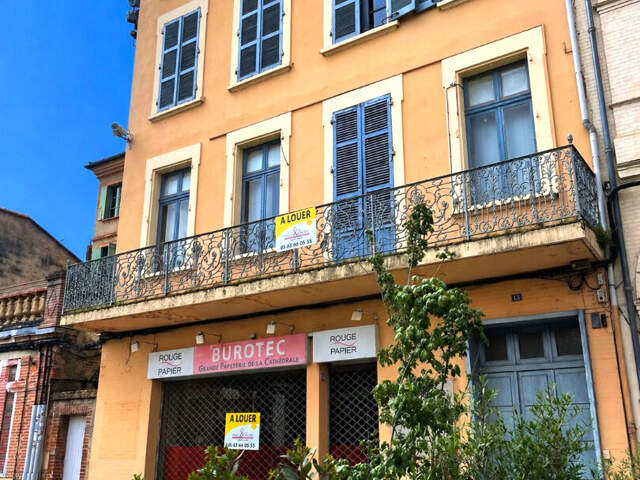 Local commercial centre historique de Montauban — photo du bien