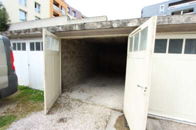 Garage  90 €
