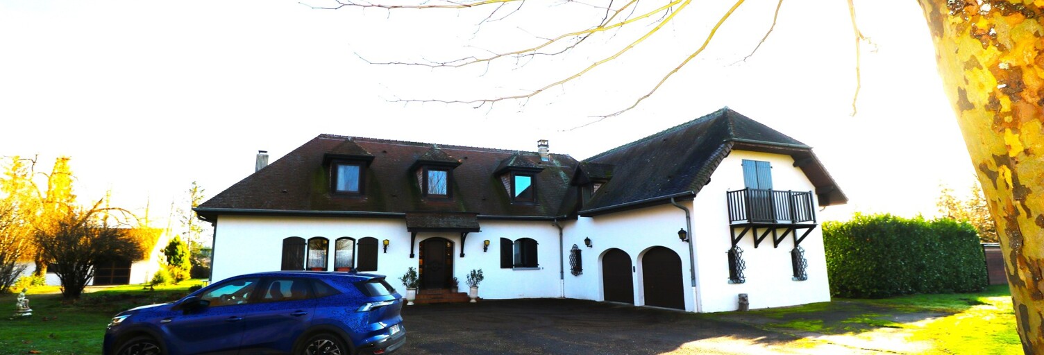 Maison 12 Pièces 291 m² à vendre à Dole (39100)