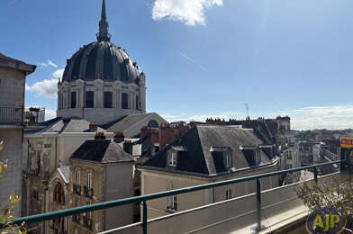 Appartement 4 pièces 1587 €