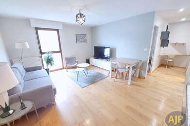 Appartement 2 pièces 815 €