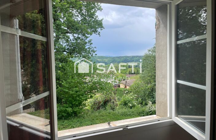 Belle maison située sur les hauteurs prisées de Roquecourbe avec une vue dégagée sur le village. — photo 5