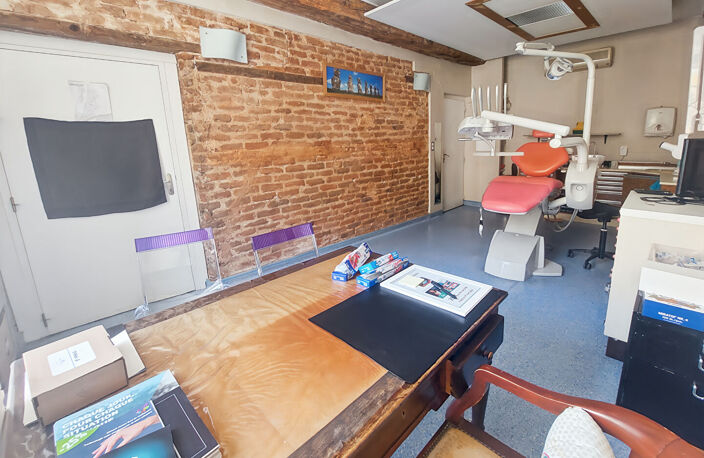AJACCIO CENTRE-VILLE ? LOCAL PROFESSIONNEL / APPARTEMENT 103 m² ? ASCENSEUR — photo 4