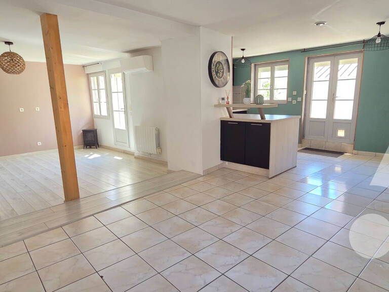 Maison de ville + extérieur au centre de CHAUSSIN — photo 1