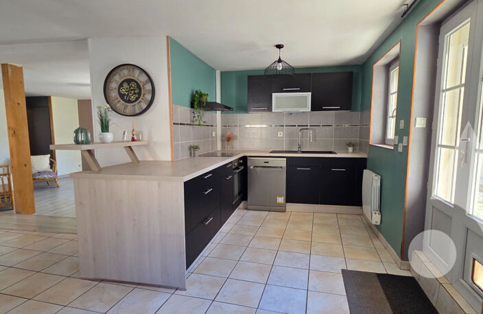 Maison de ville + extérieur au centre de CHAUSSIN — photo 3