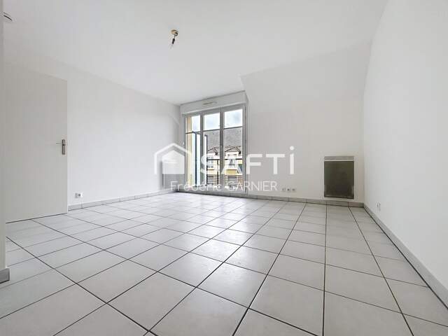 Appartement 2 pièces 43 m², balcon, place de parking extérieure — photo du bien