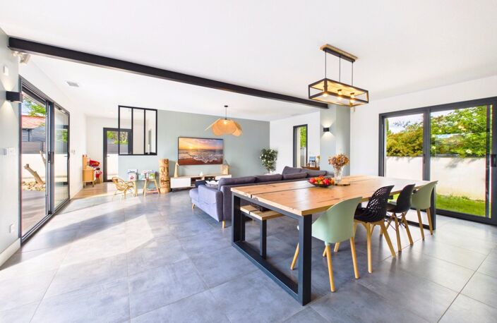 Magnifique Contemporaine avec Piscine, Pool House Terrain de Pétanque et Garage!!! — photo 2
