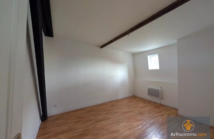 Immeuble de rapport centre-ville Noyon – 4 logements + garages – Rentabilité 9,39 % — photo 5