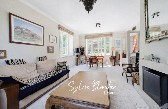 MAISON 210 M2  AVEC DEPENDANCES -  5 CHAMBRES - TERRAIN 1 728 M2 — photo 2