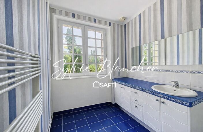 MAISON 210 M2  AVEC DEPENDANCES -  5 CHAMBRES - TERRAIN 1 728 M2 — photo 5