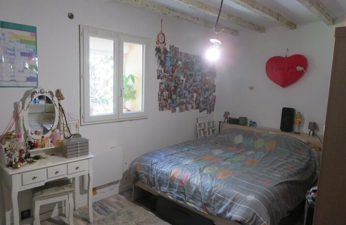 Maison au calme avec grand jardin et garage — photo 5