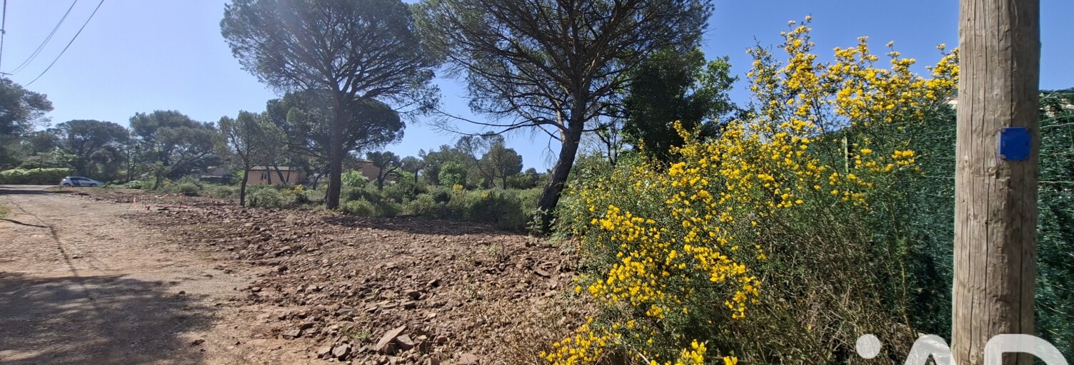 Terrain  1131 m² à vendre à Le Cannet-des-Maures (83340)