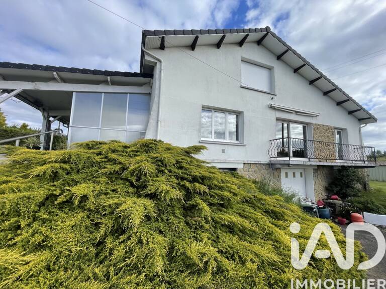 Vente Maison/villa 8 pièces — photo 1