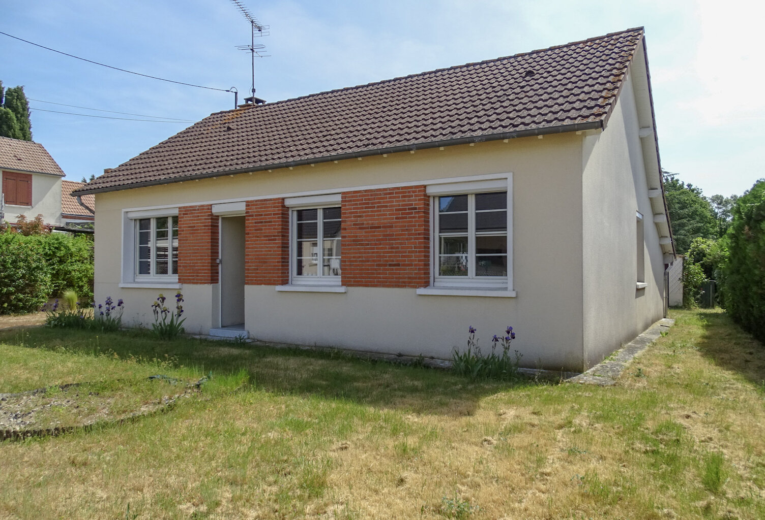 Pavillon de plain-pied à Châtres-Sur-Cher — photo 1
