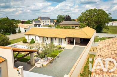 Maison 4 pièces 405000 €