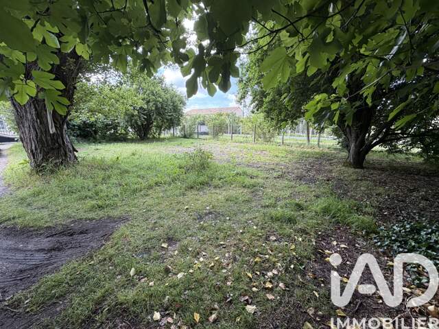 Vente Terrain 325 m&sup2; — photo du bien