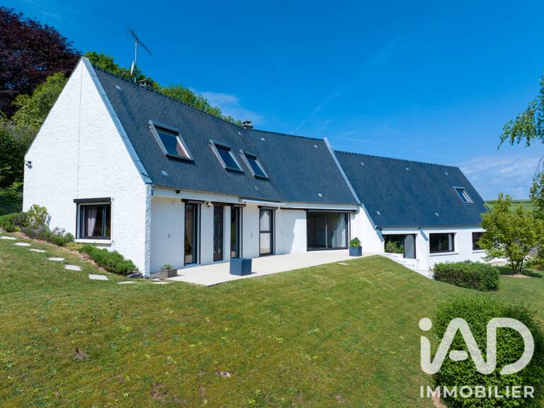 Vente Maison/villa 8 pièces — photo 1