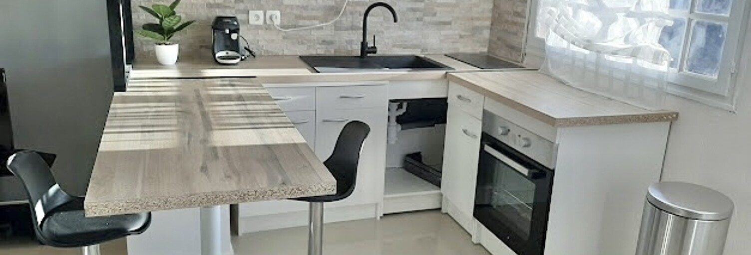 Immeuble  92 m² à vendre à Nîmes (30000)