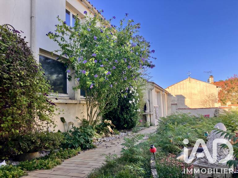 Vente Maison/villa 8 pièces — photo 1