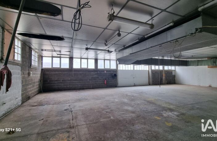 Location Local d'activités 350 m&sup2; — photo 5