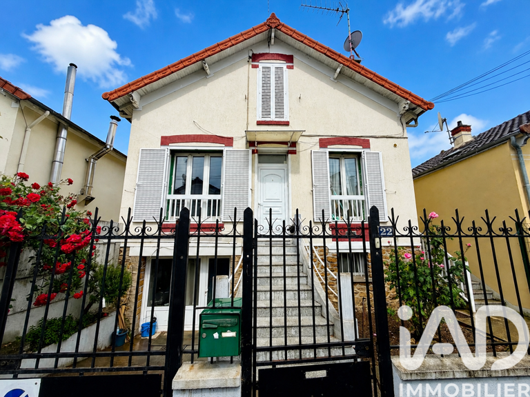 Vente Maison/villa 8 pièces — photo 1