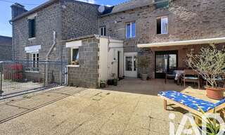 Immeuble  211 m² à vendre à Plesder (35720)